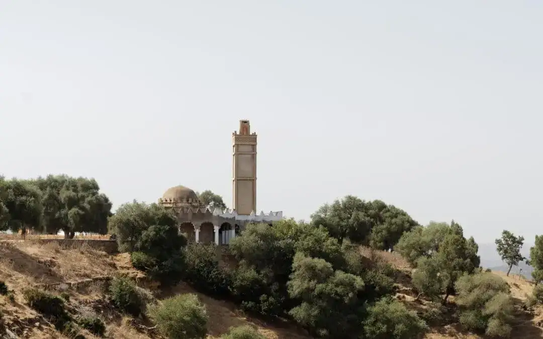 Le mausolée de l'imam Abdallah Ibn Yassin à Krifla, fondateur spirituel du mouvement almoravide au XIe siècle.