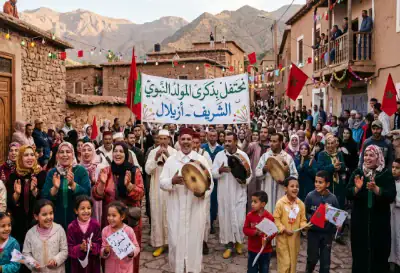 Rassemblement festif et cortège traditionnel pour la fête du Mawlid Nabaoui à Azilal au Maroc